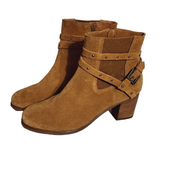 Matisse Camryn Suede Studded Harness Ankle Boots Cognac NWOB 8.5 - Picture 2 of 8